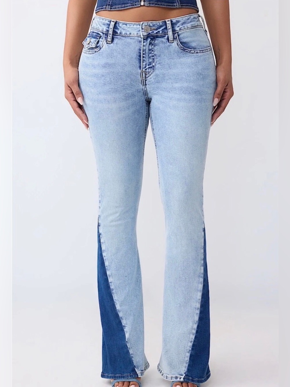 True Religion Women’s Joey Mid-Rise Flare Stretch Two-Tone Jeans Size 30 - Picture 2 of 13
